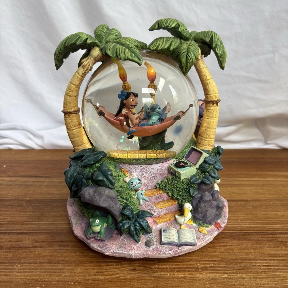 Disney Lilo & Stitch Musical Snow Globe Aloha Oe Palm Tree Disney Store 2002